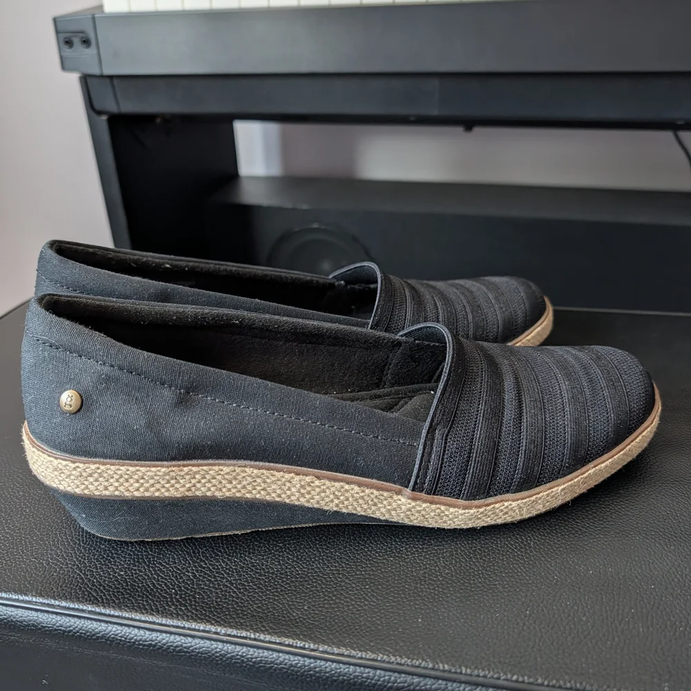 Grasshoppers Size 10 Black Slip On Espadrille‎ Wedge Sneakers